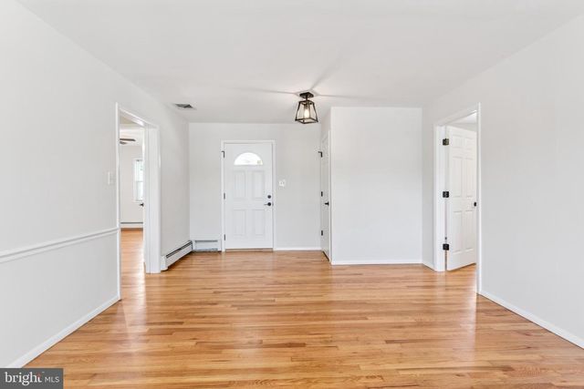 6 DOLPHIN CT, Forked River, NJ 08731