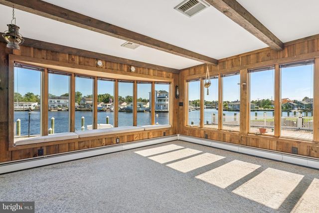 6 DOLPHIN CT, Forked River, NJ 08731