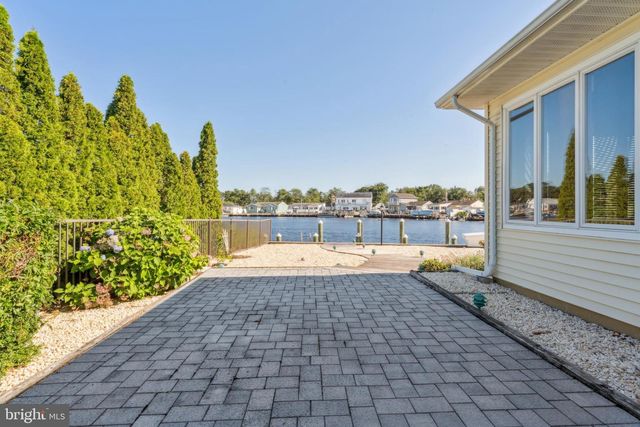 6 DOLPHIN CT, Forked River, NJ 08731