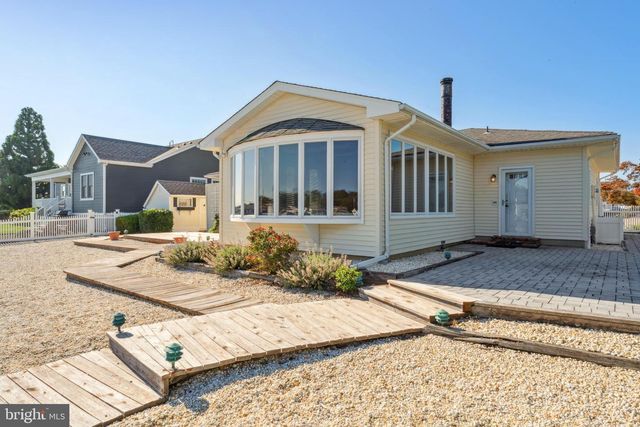 6 DOLPHIN CT, Forked River, NJ 08731