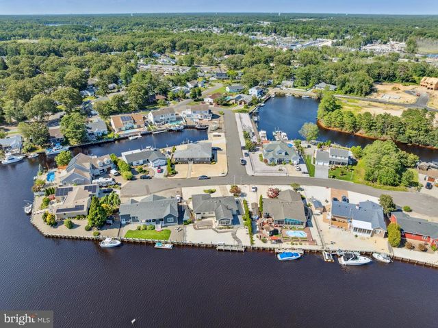 6 DOLPHIN CT, Forked River, NJ 08731