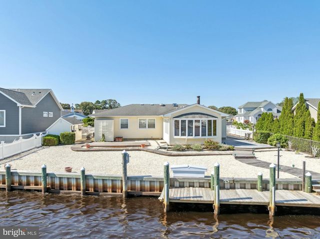 6 DOLPHIN CT, Forked River, NJ 08731