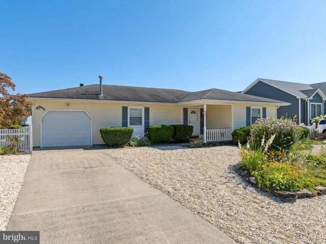 6 DOLPHIN CT, Forked River, NJ 08731