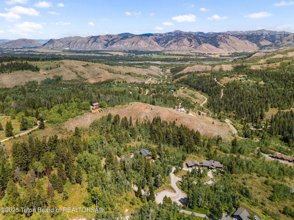 4420 W BRONCO Road, Wilson, WY 83014 photo 36