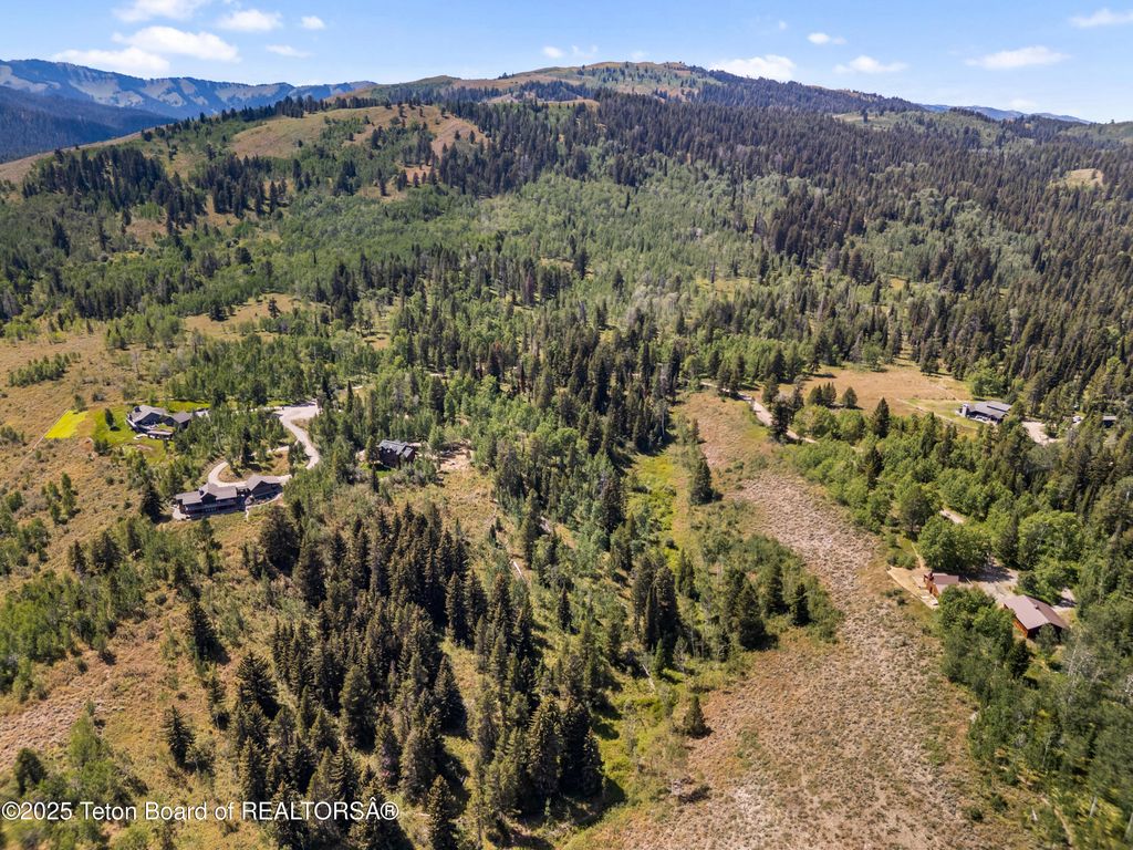 4420 W BRONCO Road, Wilson, WY 83014 photo 39