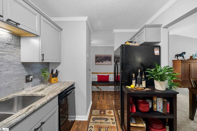 15 Creekside Way, Greenville, SC 29609