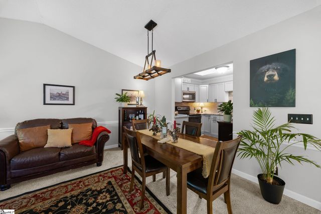 15 Creekside Way, Greenville, SC 29609