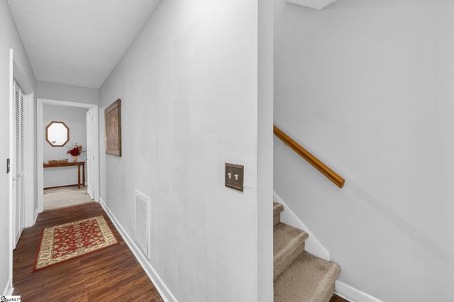 15 Creekside Way, Greenville, SC 29609