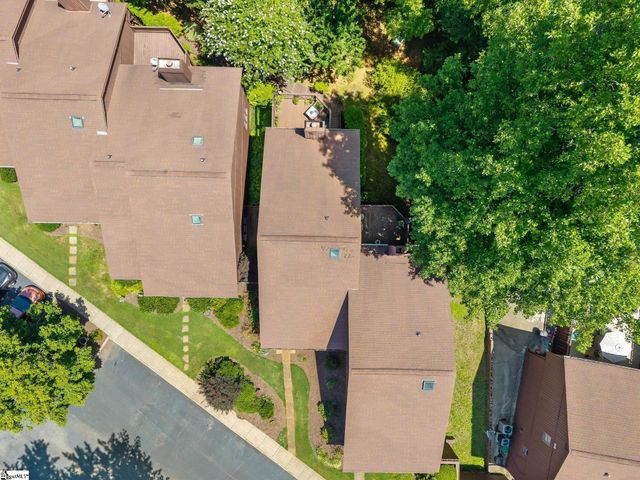 15 Creekside Way, Greenville, SC 29609