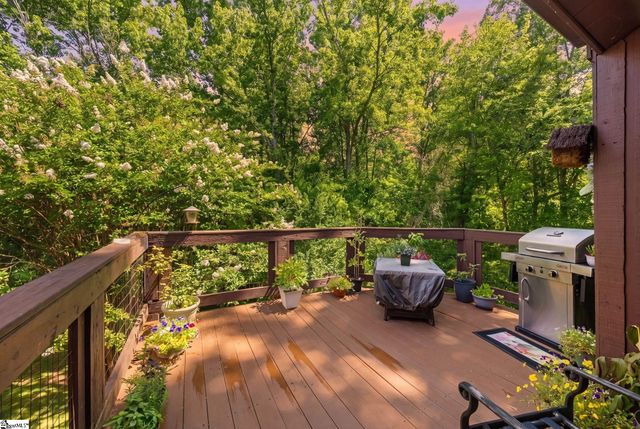 15 Creekside Way, Greenville, SC 29609