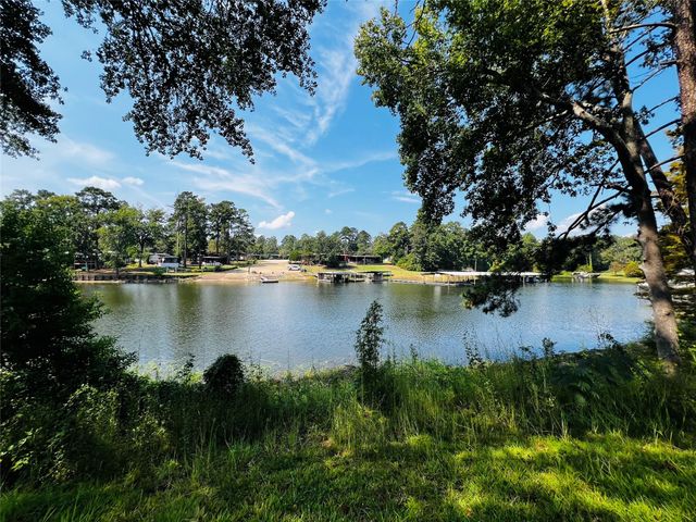 422 Beechwood Loop, Hemphill, TX 75948