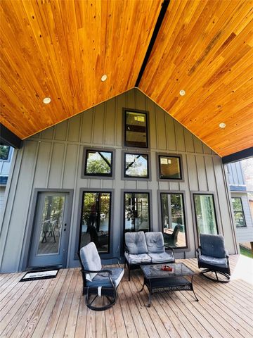 422 Beechwood Loop, Hemphill, TX 75948