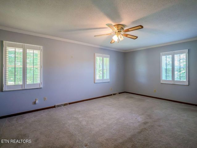 504 N Niota Rd, Englewood, TN 37329