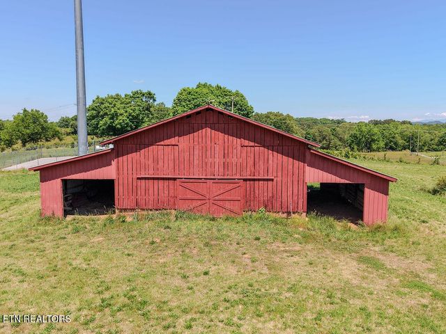504 N Niota Rd, Englewood, TN 37329