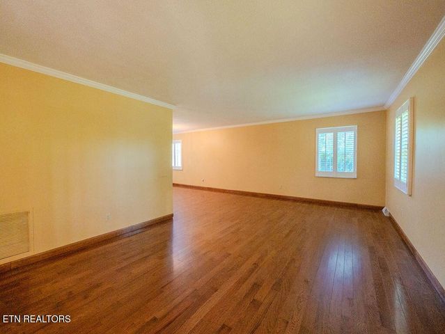 504 N Niota Rd, Englewood, TN 37329