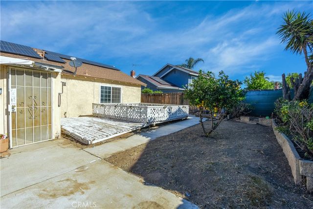 10988 Middleborough, Riverside, CA 92503