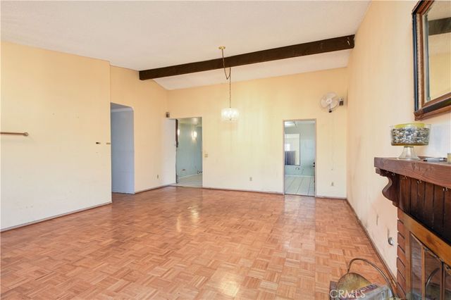 10988 Middleborough, Riverside, CA 92503