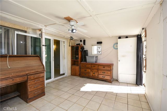 10988 Middleborough, Riverside, CA 92503