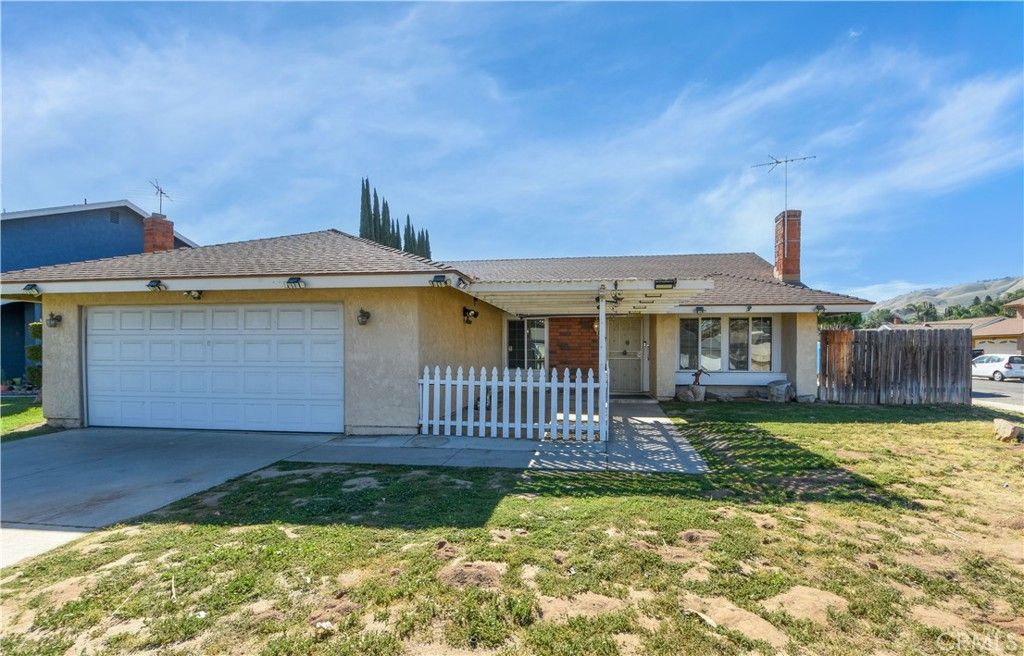 10988 Middleborough, Riverside, CA 92503