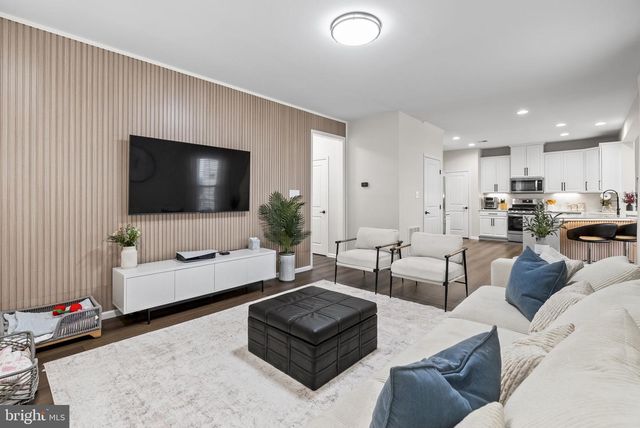 638 BRIDGE ST, Spring City, PA 19475