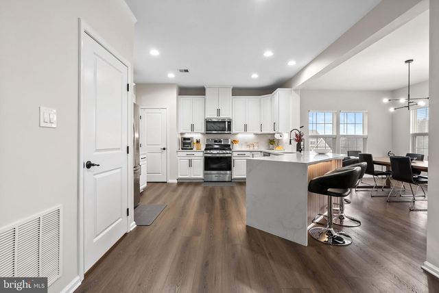 638 BRIDGE ST, Spring City, PA 19475