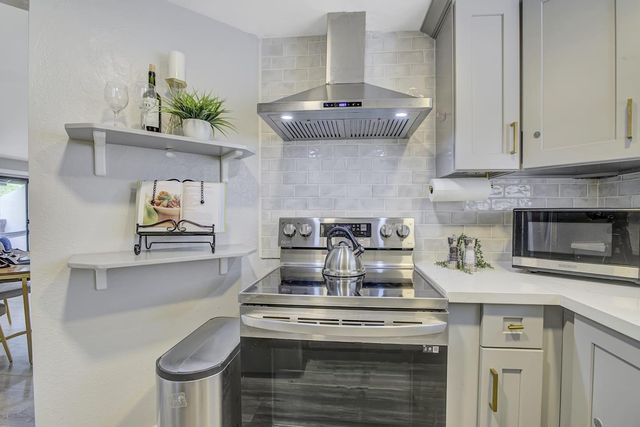 999 W Evelyn Terrace 40, Sunnyvale, CA 94086