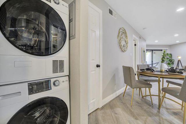 999 W Evelyn Terrace 40, Sunnyvale, CA 94086