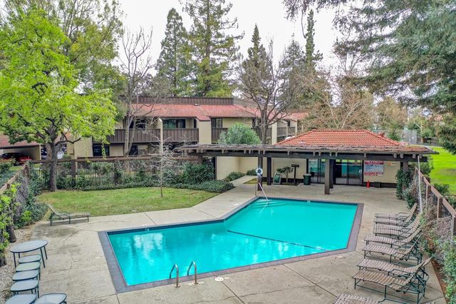 999 W Evelyn Terrace 40, Sunnyvale, CA 94086