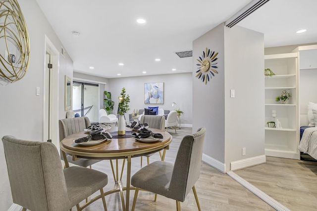 999 W Evelyn Terrace 40, Sunnyvale, CA 94086