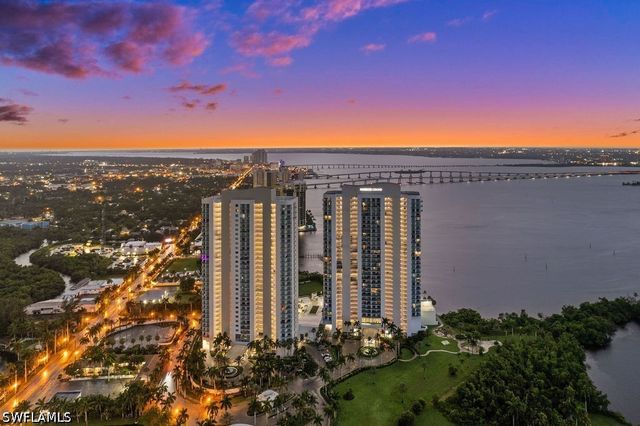 3000 Oasis Grand BLVD MPH6, Fort Myers, FL 33916