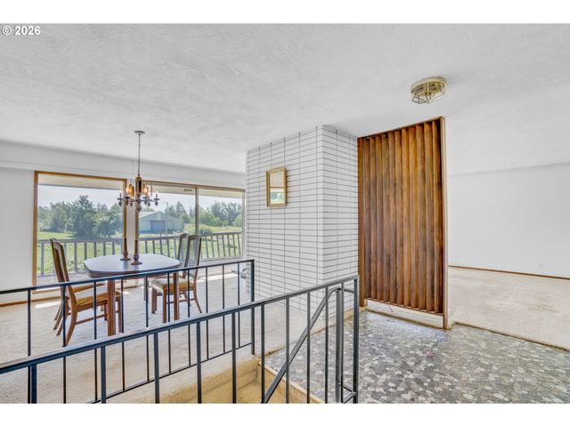 29620 E WOODARD Rd, Troutdale, OR 97060