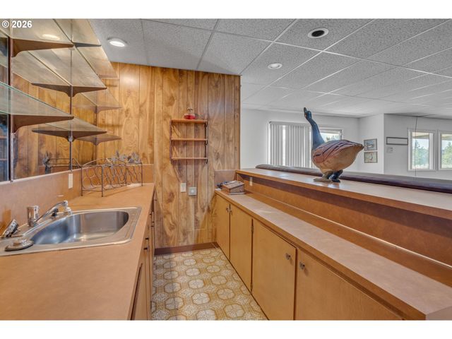 29620 E WOODARD Rd, Troutdale, OR 97060