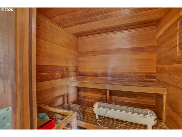 29620 E WOODARD Rd, Troutdale, OR 97060