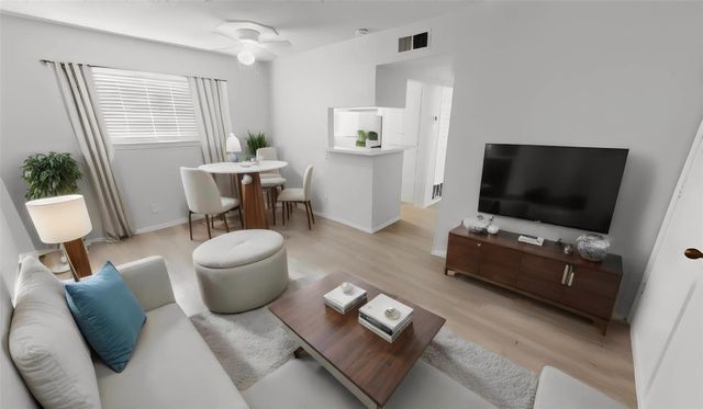 402 E 30th ST 306, Austin, TX 78705