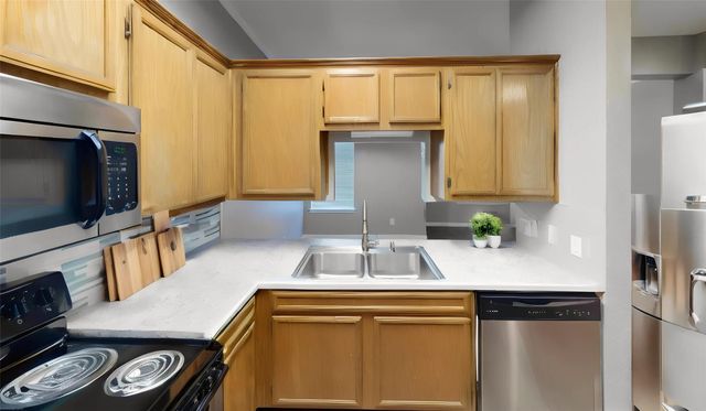 402 E 30th ST 306, Austin, TX 78705
