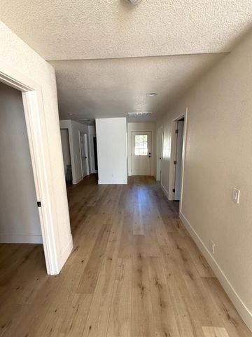 126 Birch St, Roseville, CA 95678