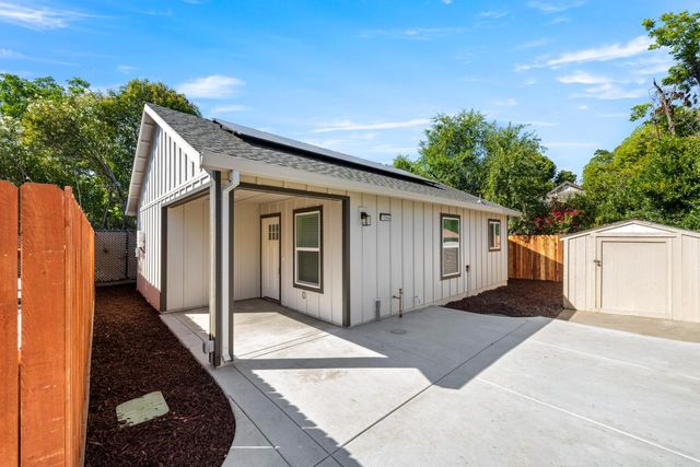 126 Birch St, Roseville, CA 95678