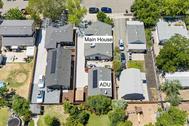 126 Birch St, Roseville, CA 95678