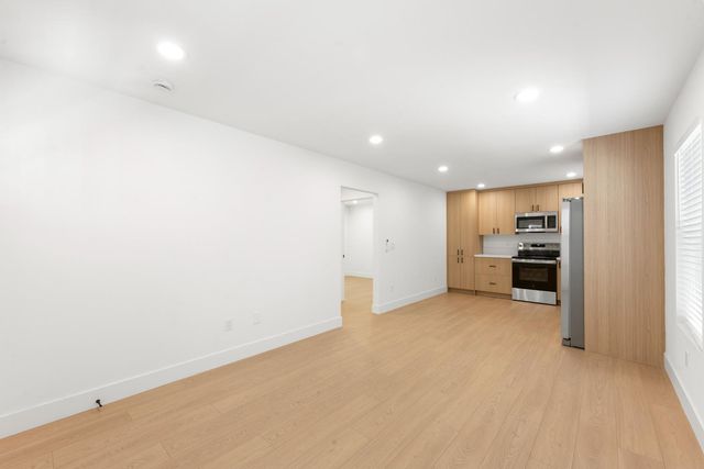 126 Birch St, Roseville, CA 95678