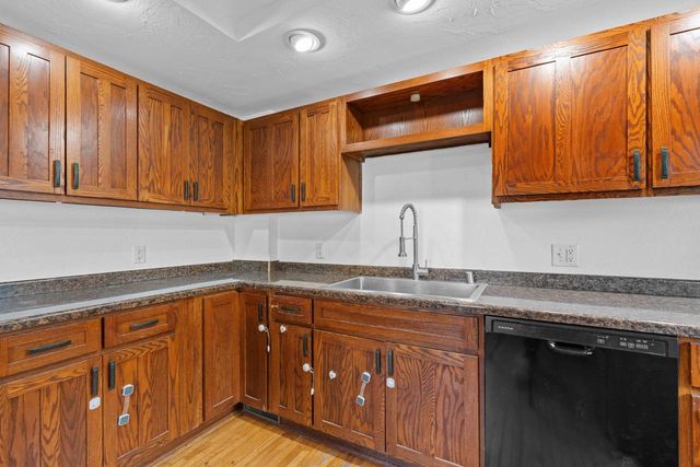 1406 WALNUT STREET, Oshkosh, WI 54901