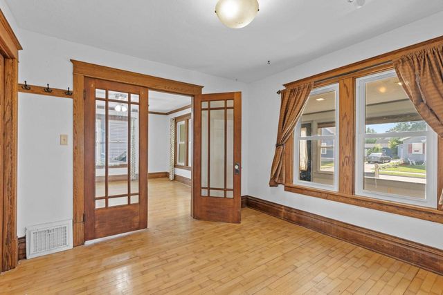 1406 WALNUT STREET, Oshkosh, WI 54901