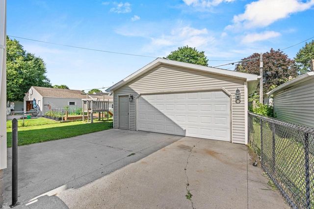 1406 WALNUT STREET, Oshkosh, WI 54901