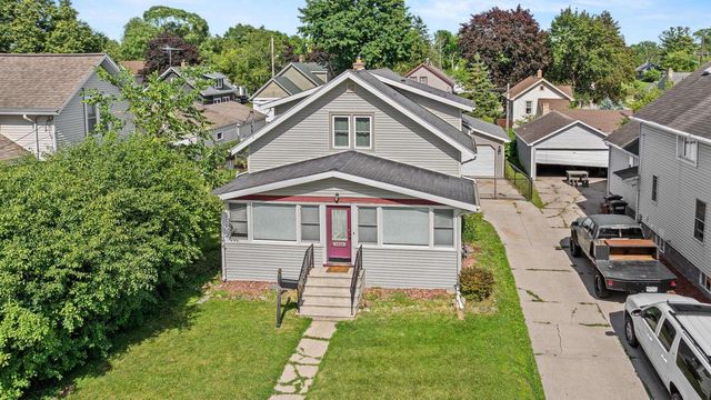 1406 WALNUT STREET, Oshkosh, WI 54901