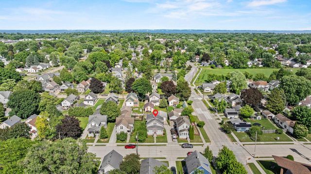 1406 WALNUT STREET, Oshkosh, WI 54901