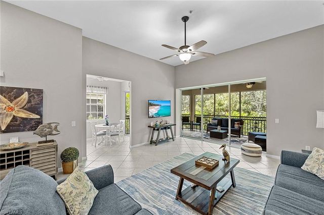 3975 Deer Crossing CT 201, Naples, FL 34114