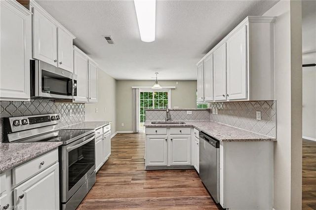 124 Forest Glade Road, Winston-salem, NC 27107