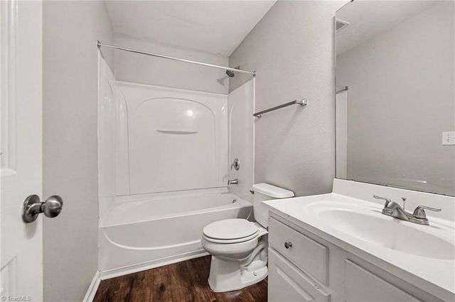124 Forest Glade Road, Winston-salem, NC 27107