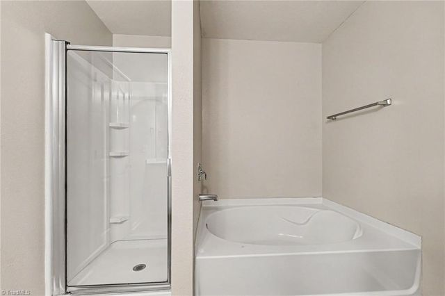 124 Forest Glade Road, Winston-salem, NC 27107