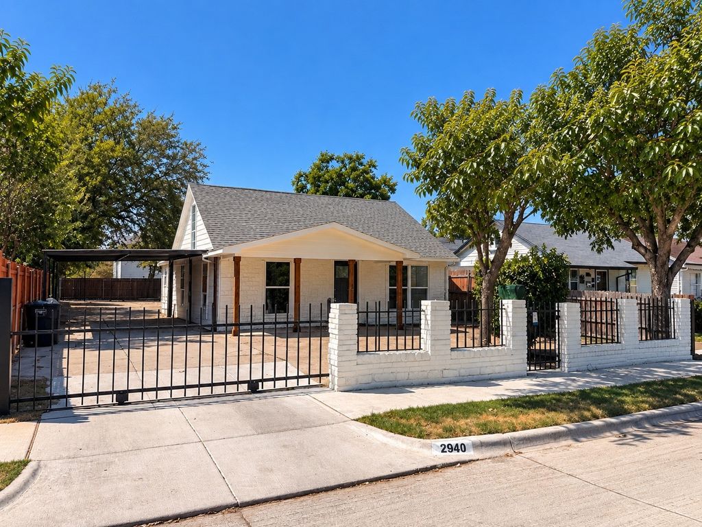 2940 Livingston Avenue, Fort Worth, TX 76110 — photo 2