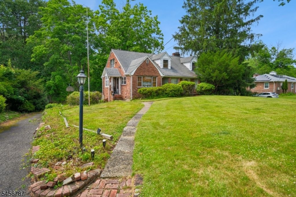 321 Saint Cloud Ave, West Orange Twp., NJ 07052 — photo 2